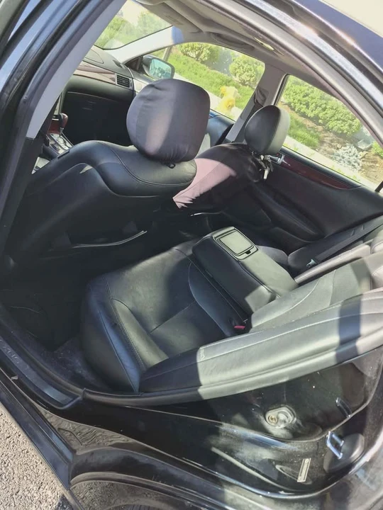 2005 Lexus ES 3rd Gen - Image 3 of 4