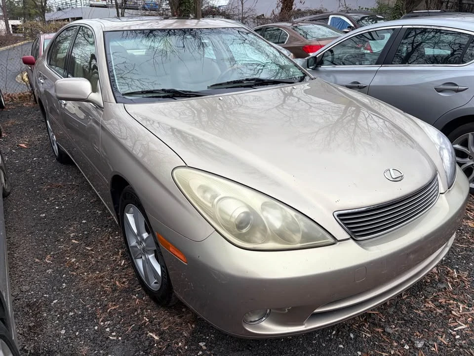 2005 Lexus ES 4th Gen - Image 3 of 8