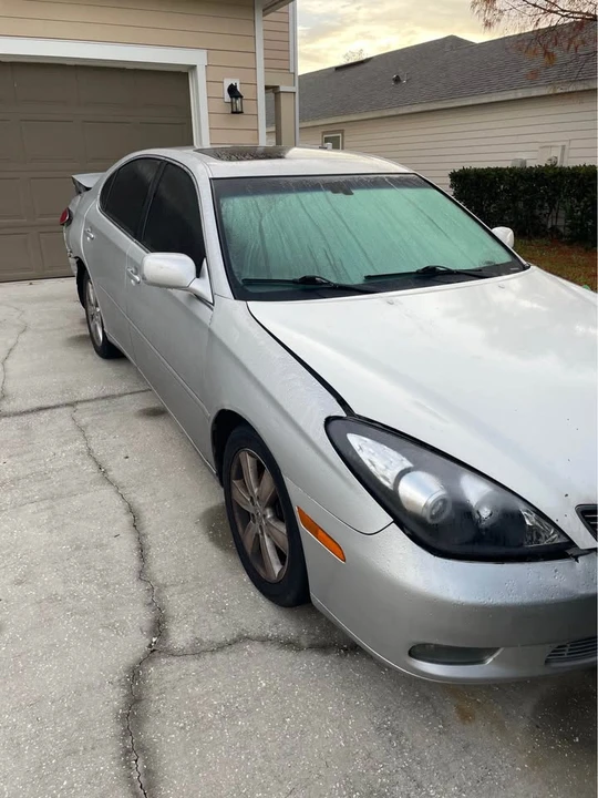 2005 Lexus ES 4th Gen - Image 2 of 12