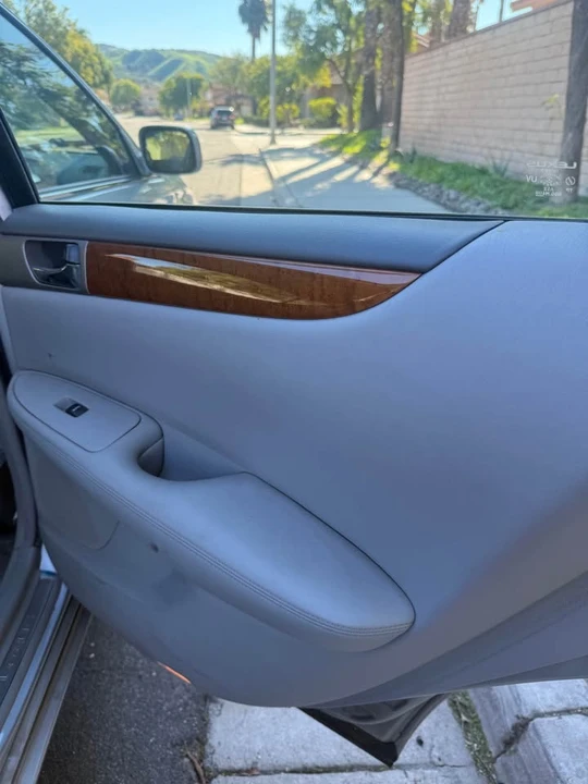 2005 Lexus ES 4th Gen - Image 8 of 13
