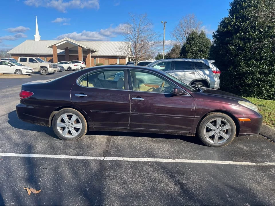 2005 Lexus ES 4th Gen - Image 3 of 10