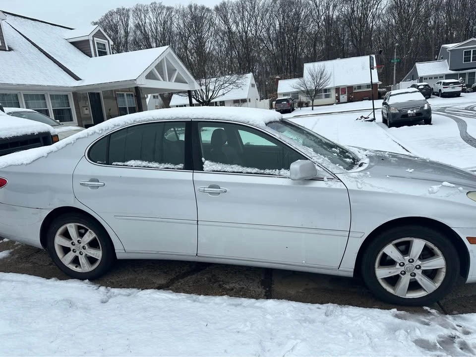 2005 Lexus ES 3rd Gen - Image 3 of 13
