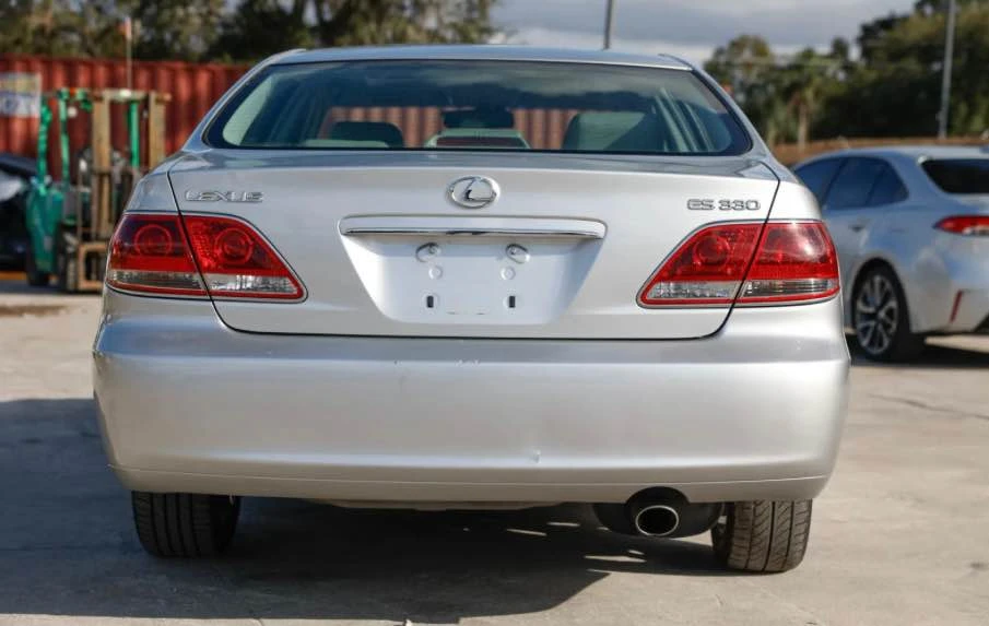 2005 Lexus ES 4th Gen - Image 4 of 10