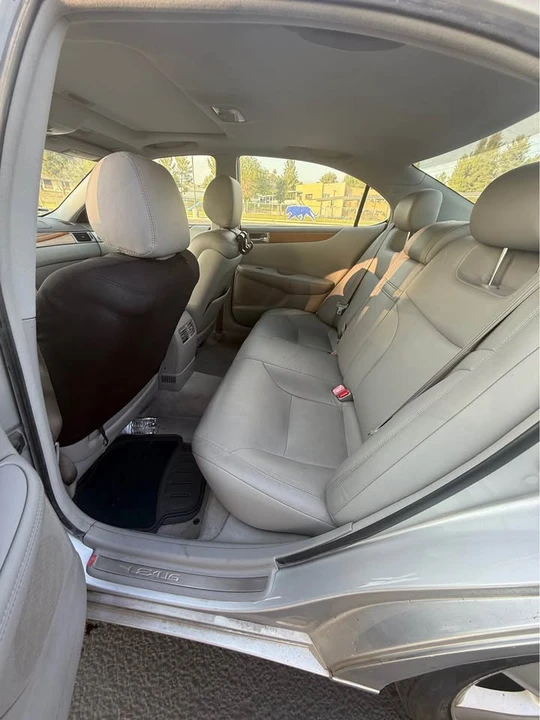 2005 Lexus ES 3rd Gen - Image 7 of 13