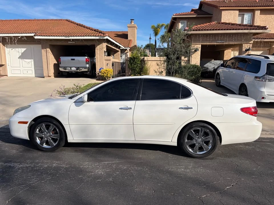 2005 Lexus ES 4th Gen - Image 4 of 14