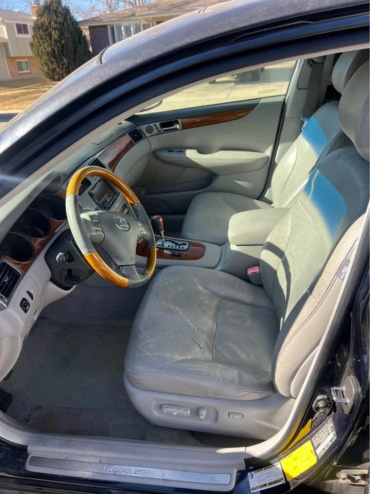 2005 Lexus ES 4th Gen - Image 5 of 10
