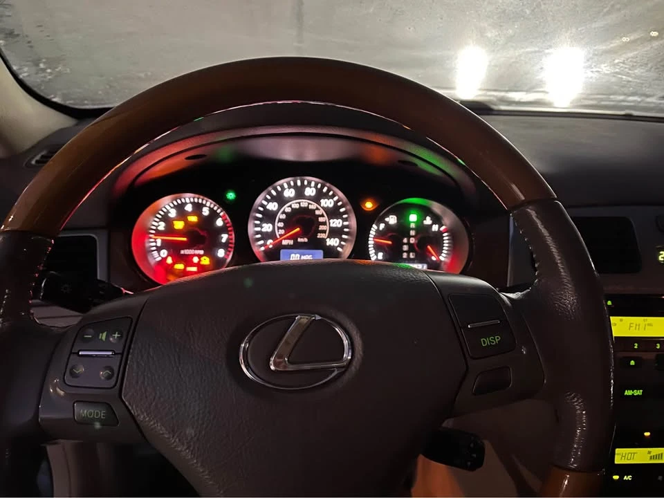 2005 Lexus ES 4th Gen - Image 4 of 6