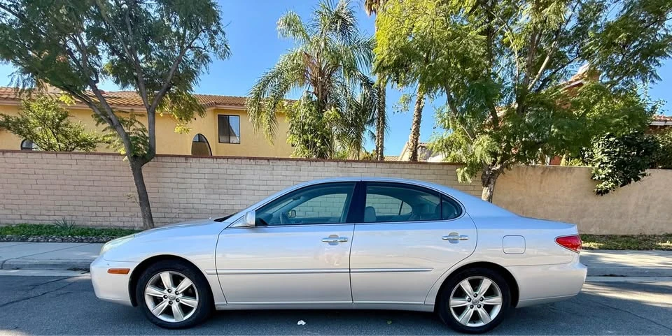 2005 Lexus ES 4th Gen - Image 5 of 13