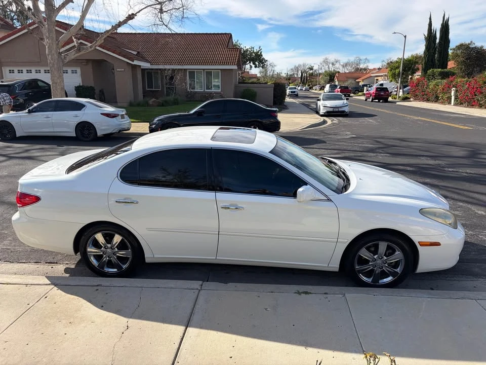 2005 Lexus ES 4th Gen - Image 8 of 14