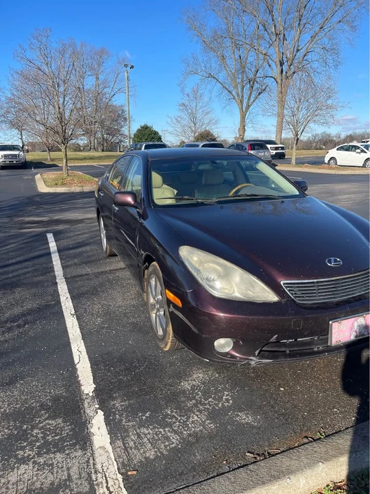 2005 Lexus ES 4th Gen - Image 2 of 10
