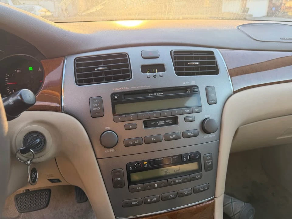 2005 Lexus ES 4th Gen - Image 7 of 8