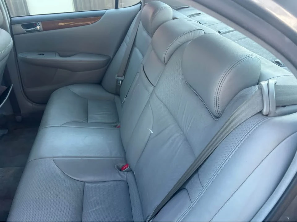 2005 Lexus ES 4th Gen - Image 7 of 9