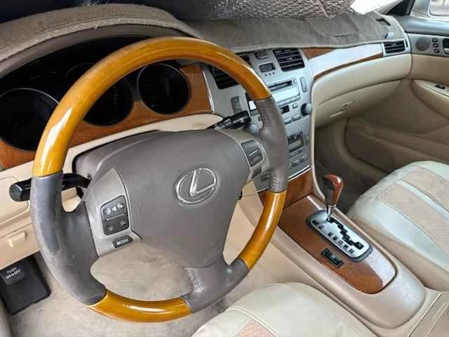 2005 Lexus ES 4th Gen - Image 4 of 5