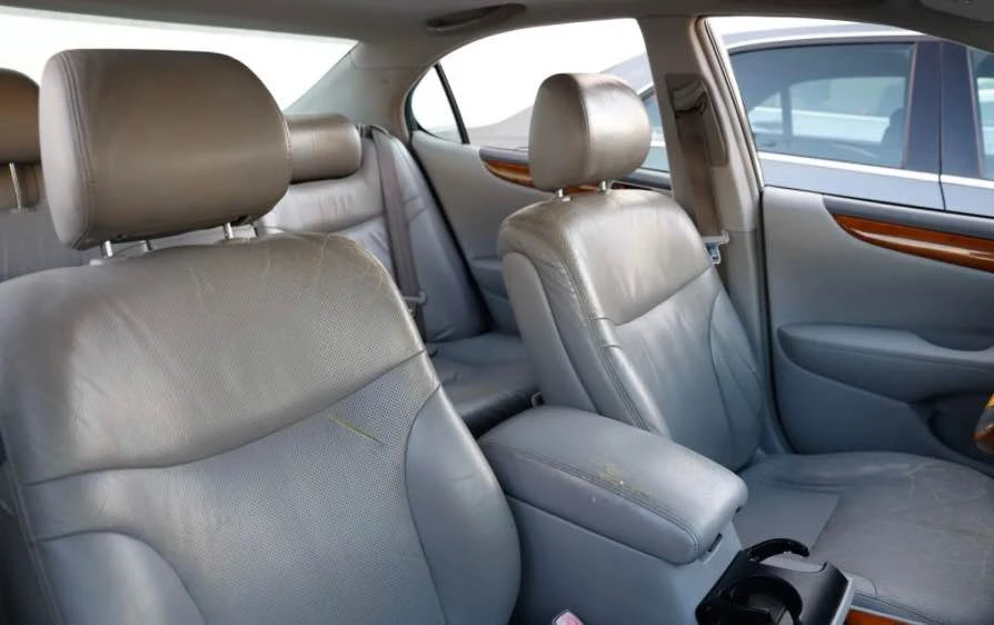 2005 Lexus ES 4th Gen - Image 9 of 10