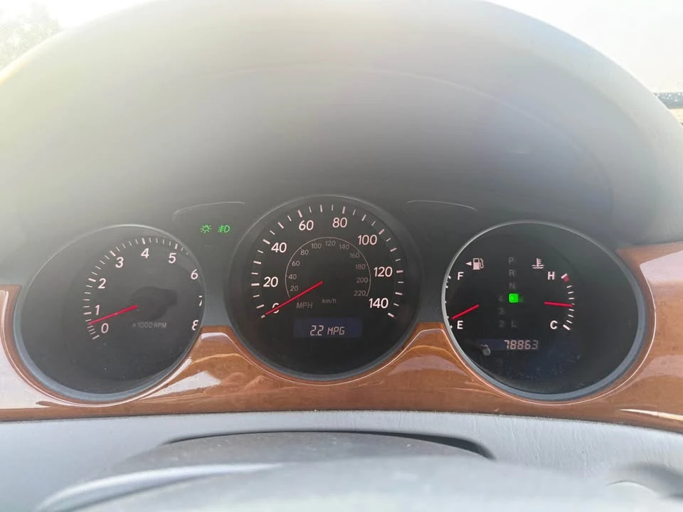 2005 Lexus ES 3rd Gen - Image 12 of 13