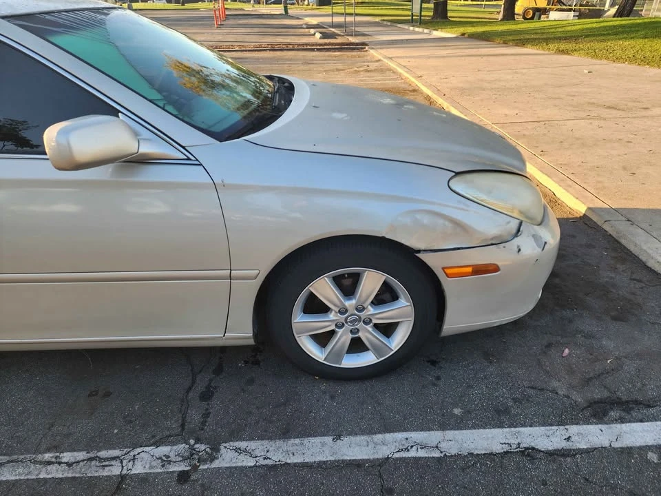 2005 Lexus ES 3rd Gen - Image 4 of 12