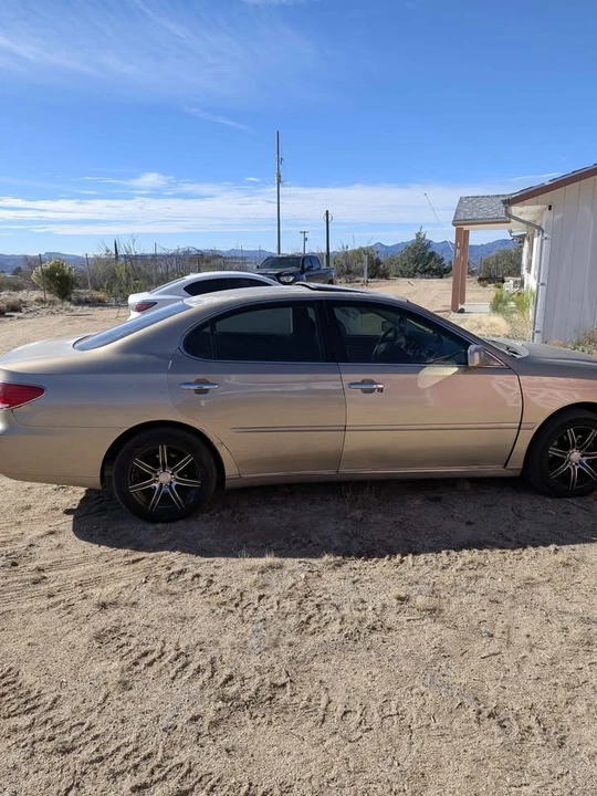 2005 Lexus ES 4th Gen - Image 6 of 9