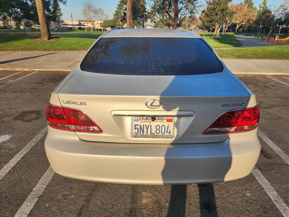 2005 Lexus ES 3rd Gen - Image 12 of 12