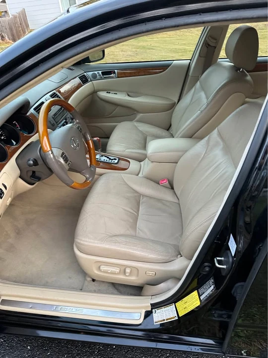 2005 Lexus ES 4th Gen - Image 3 of 13
