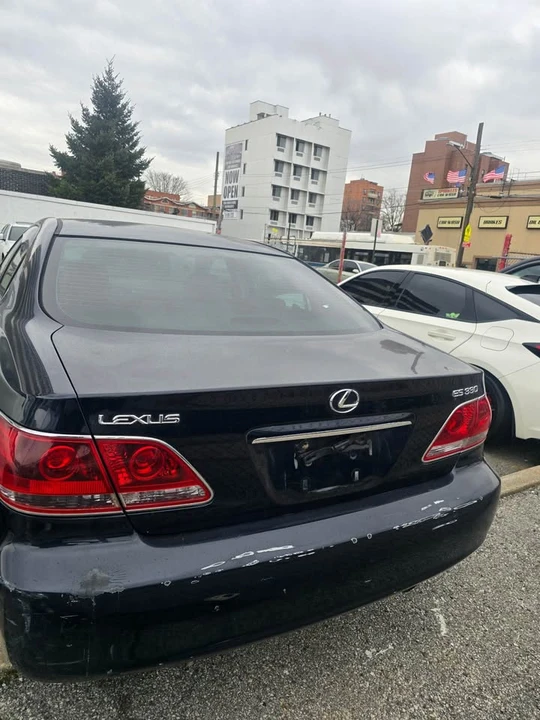 2005 Lexus ES 3rd Gen - Image 4 of 7