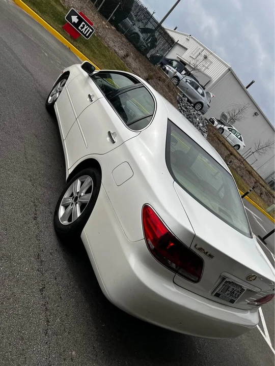 2005 Lexus ES 4th Gen - Image 6 of 10