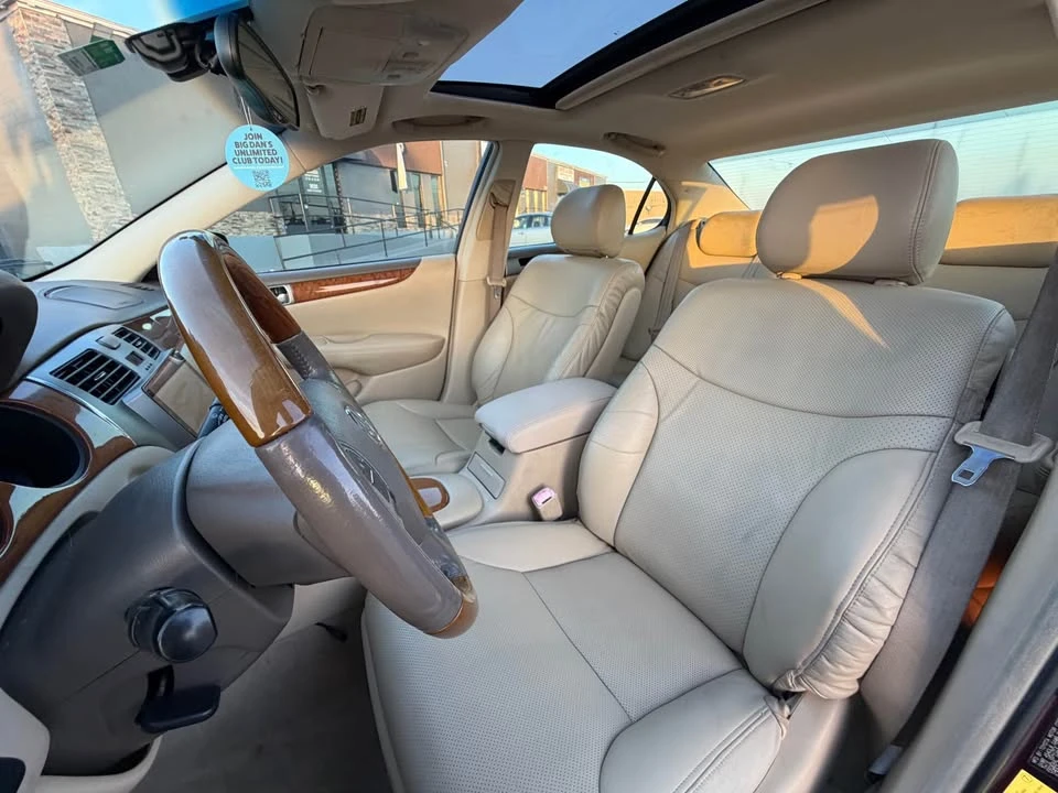 2005 Lexus ES 3rd Gen - Image 11 of 18