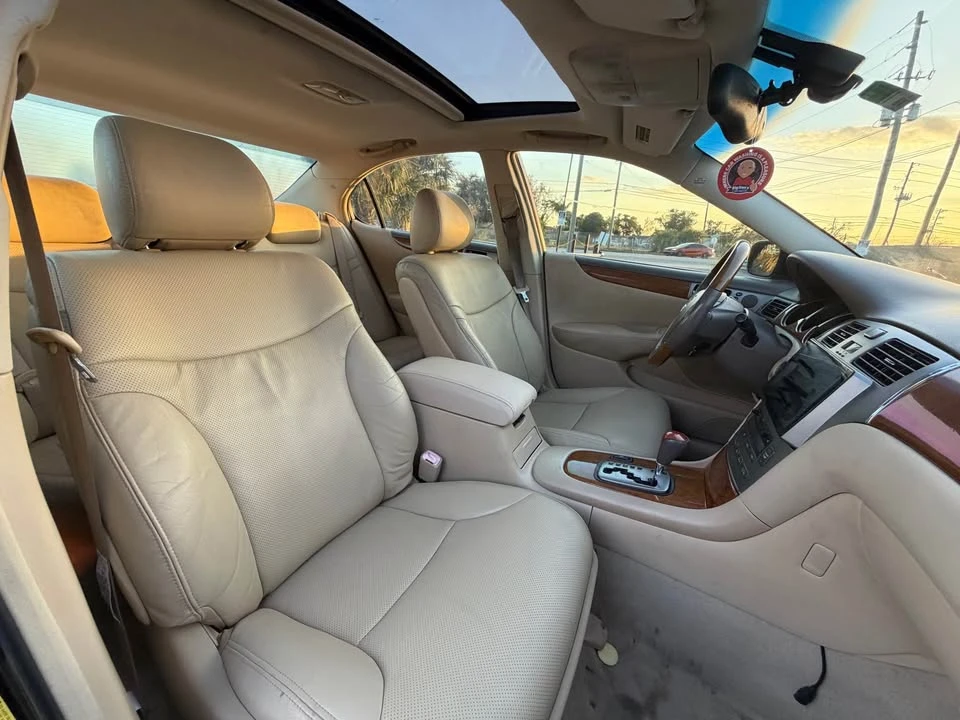 2005 Lexus ES 3rd Gen - Image 17 of 18