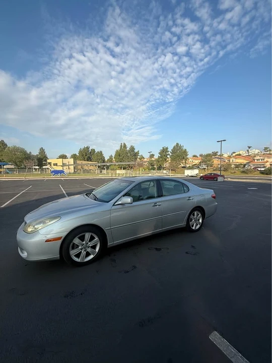 2005 Lexus ES 3rd Gen - Image 6 of 13