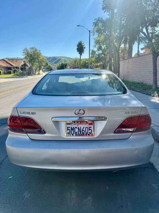 2005 Lexus ES 4th Gen - Image 3 of 13