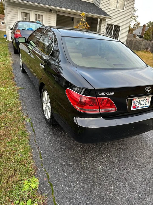 2005 Lexus ES 4th Gen - Image 11 of 13