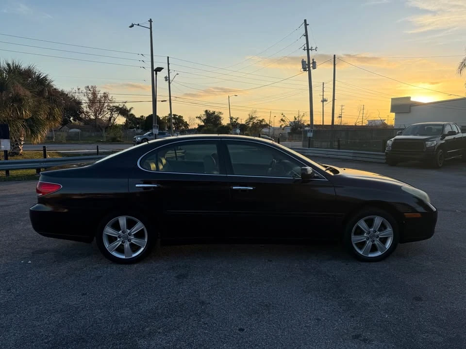2005 Lexus ES 3rd Gen - Image 6 of 18