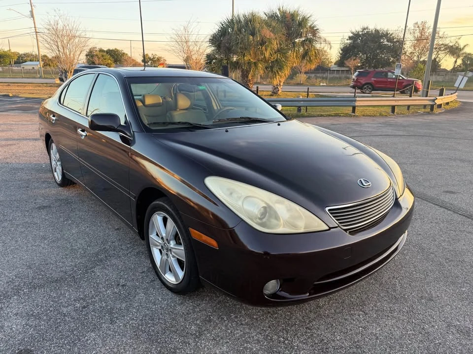2005 Lexus ES 3rd Gen - Image 5 of 18