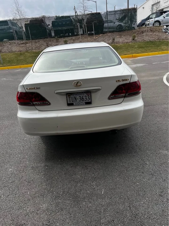 2005 Lexus ES 4th Gen - Image 5 of 10