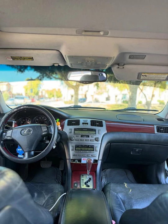 2005 Lexus ES 4th Gen - Image 13 of 16