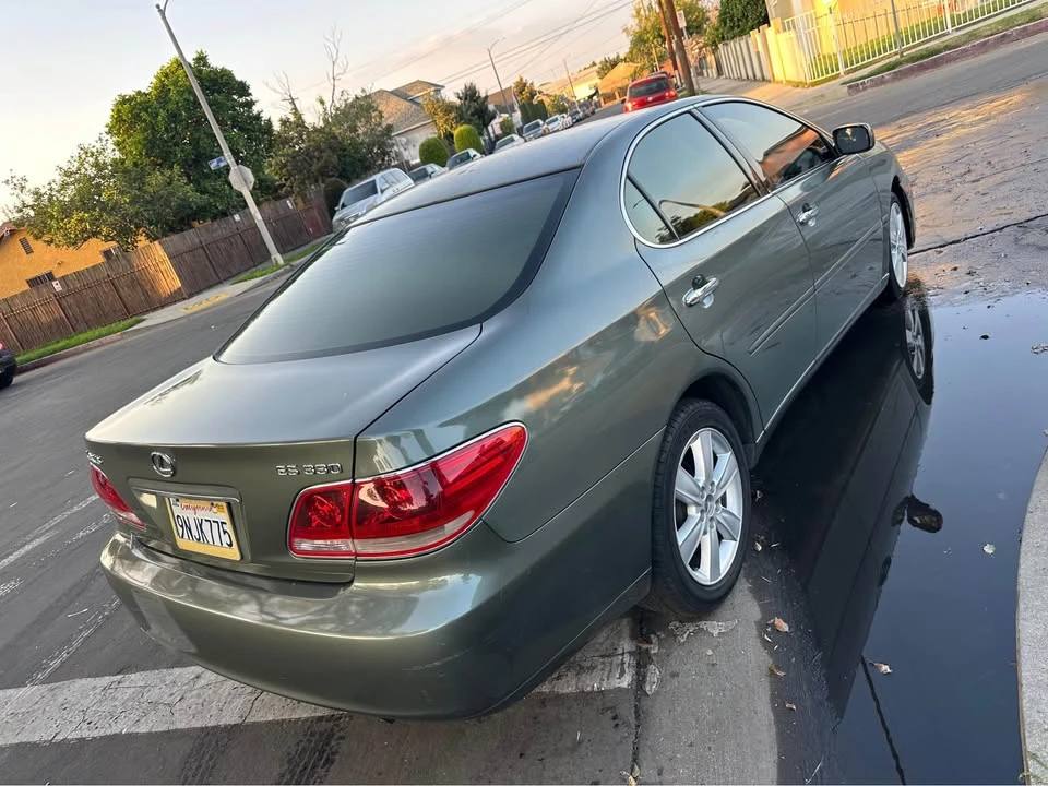 2005 Lexus ES 3rd Gen - Image 2 of 9