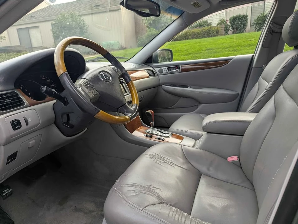 2005 Lexus ES 4th Gen - Image 5 of 11