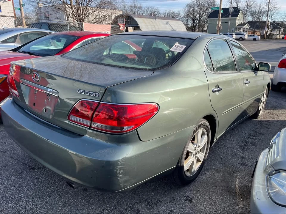 2005 Lexus ES 3rd Gen - Image 4 of 6