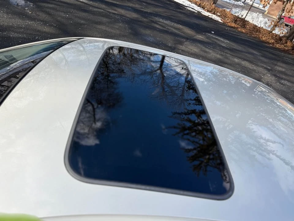 2005 Lexus ES 4th Gen - Image 15 of 16