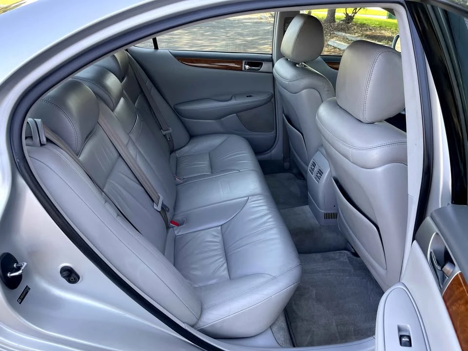 2005 Lexus ES 4th Gen - Image 6 of 11