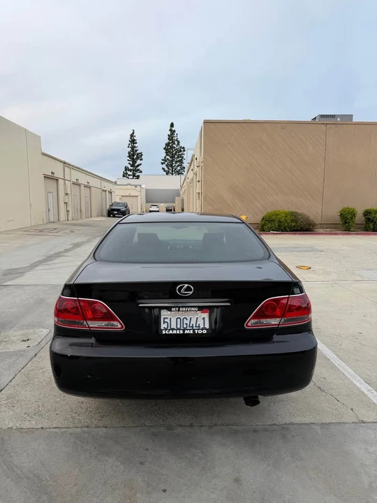 2005 Lexus ES 3rd Gen - Image 8 of 18