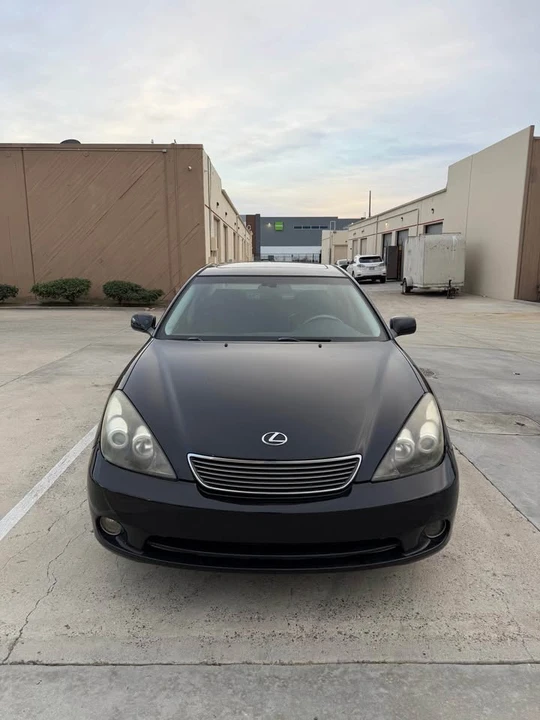 2005 Lexus ES 3rd Gen - Image 14 of 18