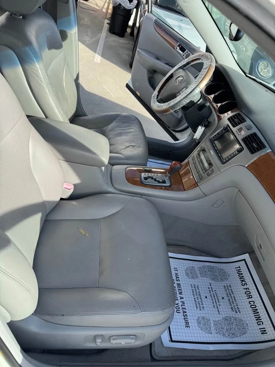 2005 Lexus ES 4th Gen - Image 10 of 11