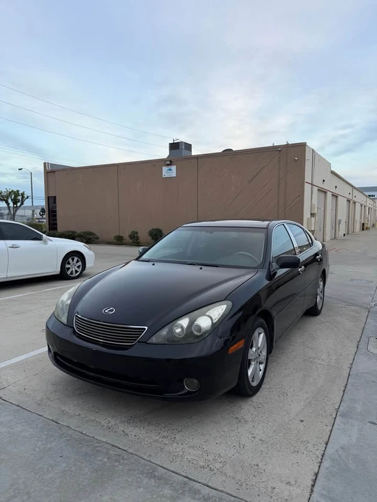 2005 Lexus ES 3rd Gen - Image 16 of 18