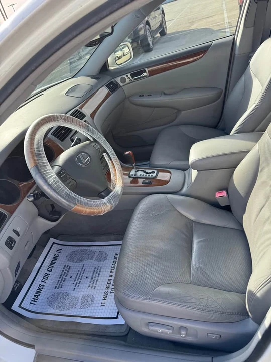 2005 Lexus ES 4th Gen - Image 7 of 11