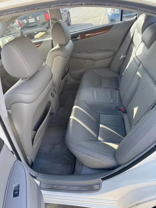 2005 Lexus ES 4th Gen - Image 8 of 11
