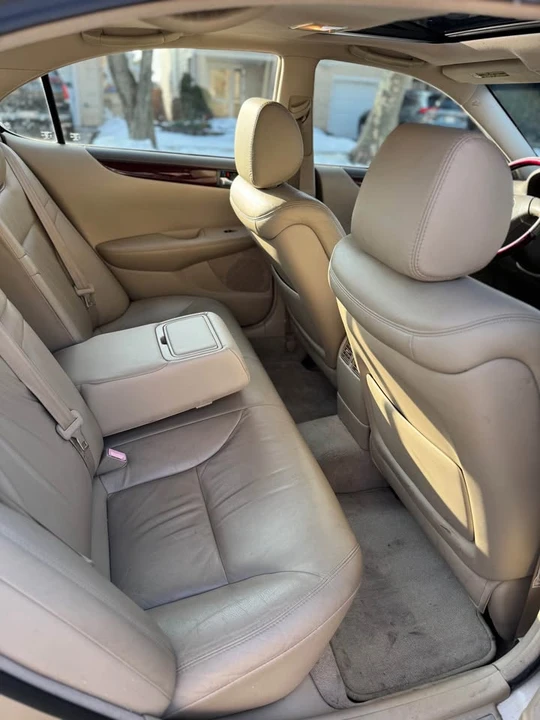 2005 Lexus ES 4th Gen - Image 7 of 9