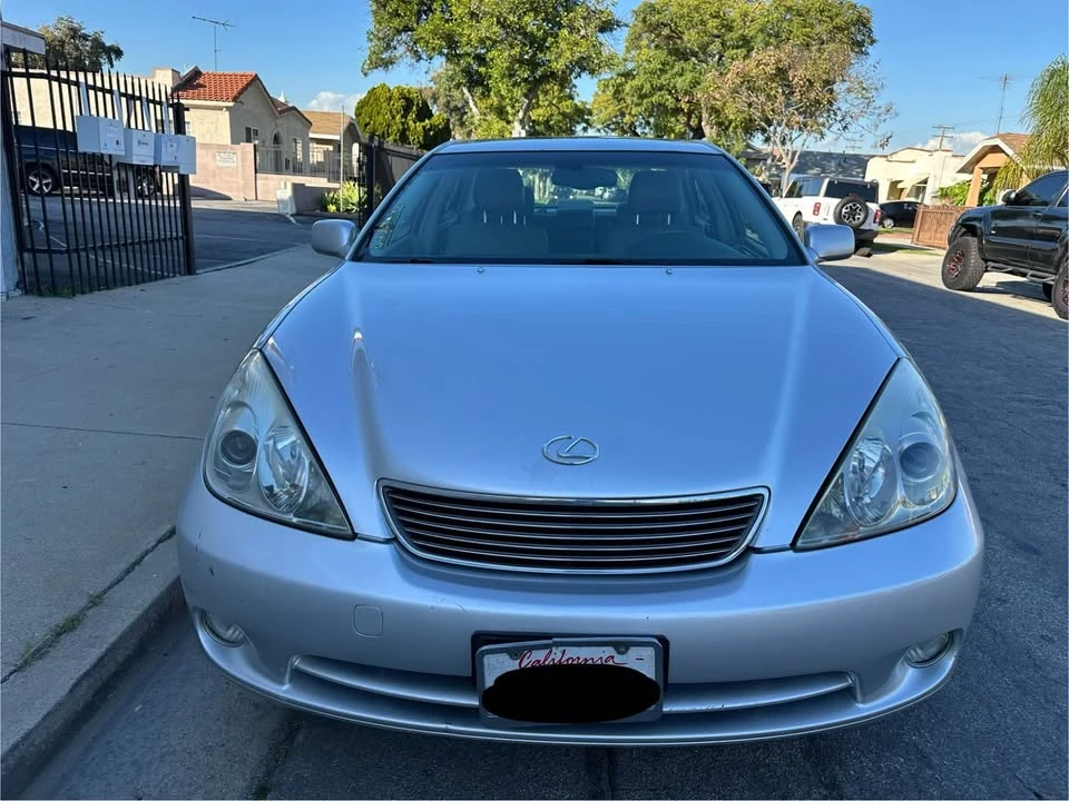 2005 Lexus ES 3rd Gen - Image 2 of 17