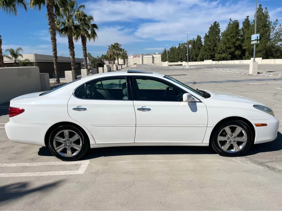 2005 Lexus ES 4th Gen - Image 2 of 18
