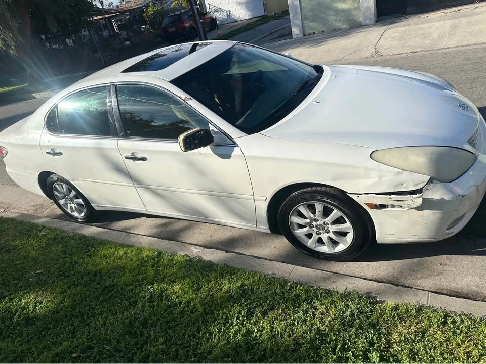 2005 Lexus ES 4th Gen - Image 3 of 4