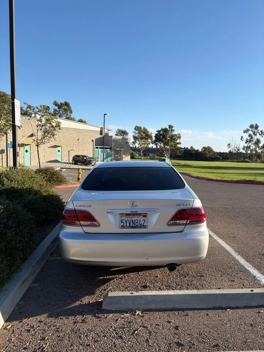2005 Lexus ES 4th Gen - Image 4 of 6